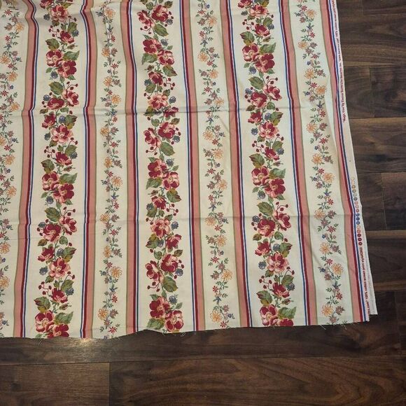 Fabric, White/Red/Pink Striped Floral Cotton Benartex Magic Vine by Eleanor Burn - Picture 1 of 6